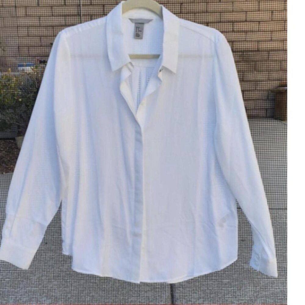 H&M White Button Down Shirt/Blouse size 8